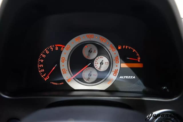 1999 Toyota Altezza JDM car for sale — photo 11 of 25