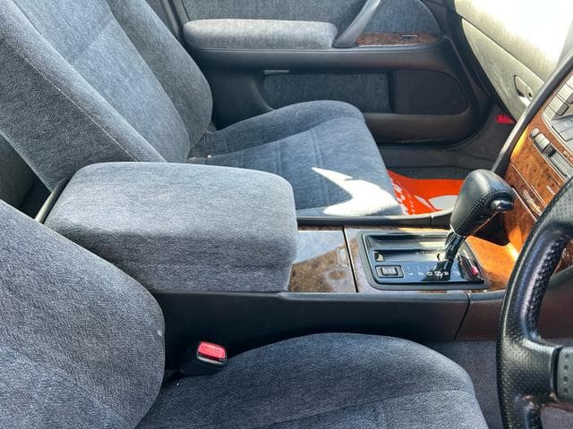 1997 Nissan Gloria JDM car for sale — photo 19 of 25