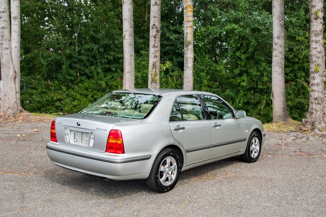 2000 Toyota Progres JDM car for sale — photo 5 of 11