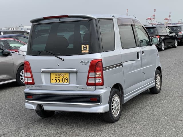 2001 Daihatsu Atrai JDM car for sale — photo 2 of 8