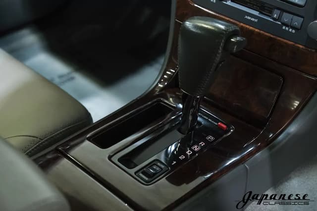 1997 Nissan Cima JDM car for sale — photo 10 of 25