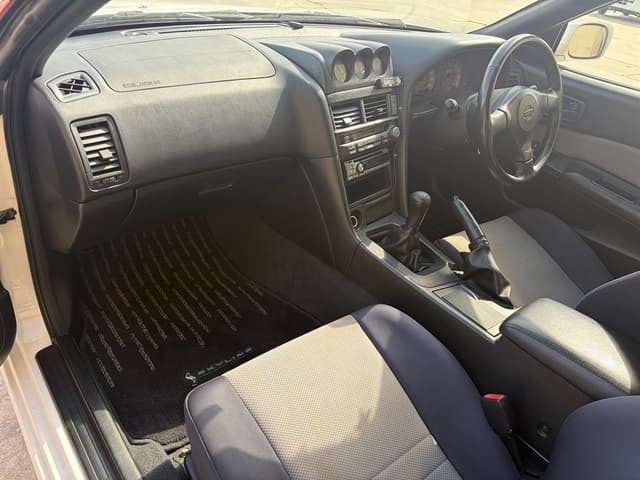 1998 Nissan Skyline JDM car for sale — photo 13 of 18