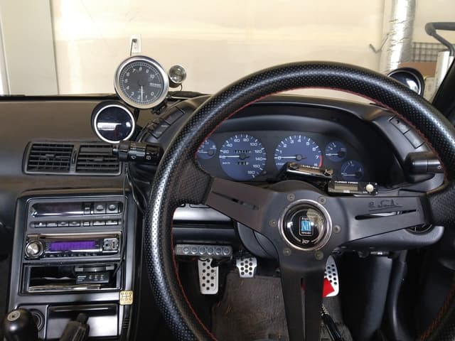 1990 Nissan Skyline JDM car for sale — photo 6 of 12