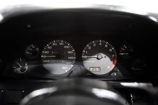 1992 Nissan Skyline JDM car for sale — photo 13 of 24