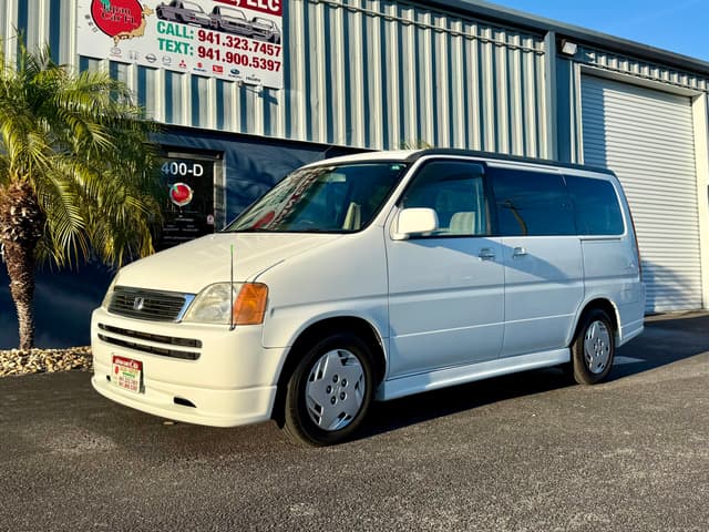 1998 Honda Stepwagon JDM car for sale — photo 3 of 25