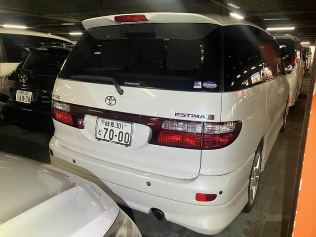 2001 Toyota Estima JDM car for sale — photo 4 of 11