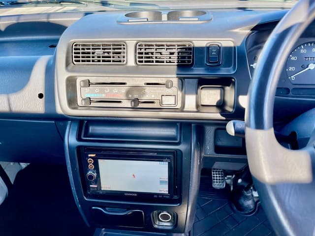 1999 Daihatsu Hijet JDM car for sale — photo 19 of 25
