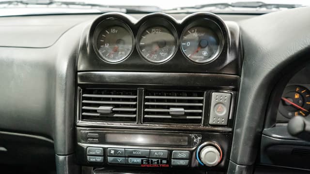 1998 Nissan Skyline JDM car for sale — photo 15 of 24