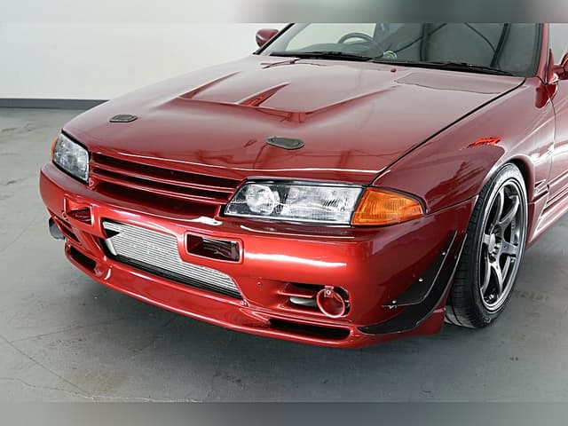 1992 Nissan Skyline JDM car for sale — photo 8 of 25