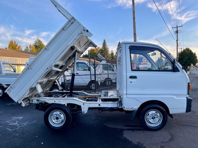 1991 Mitsubishi Minicab JDM car for sale — photo 10 of 25