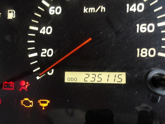 2001 Toyota Land Cruiser JDM car for sale — photo 11 of 13