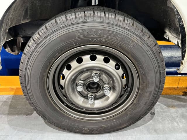 1999 Daihatsu Hijet JDM car for sale — photo 23 of 25