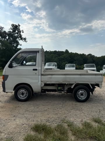 1995 Daihatsu Hijet JDM car for sale — photo 9 of 18