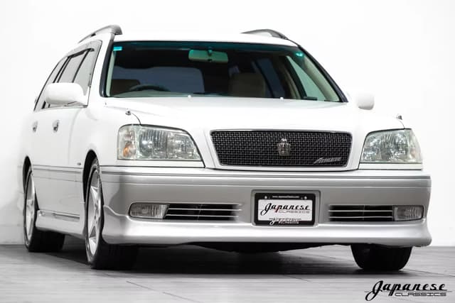 2001 Toyota Crown JDM car for sale — photo 3 of 25