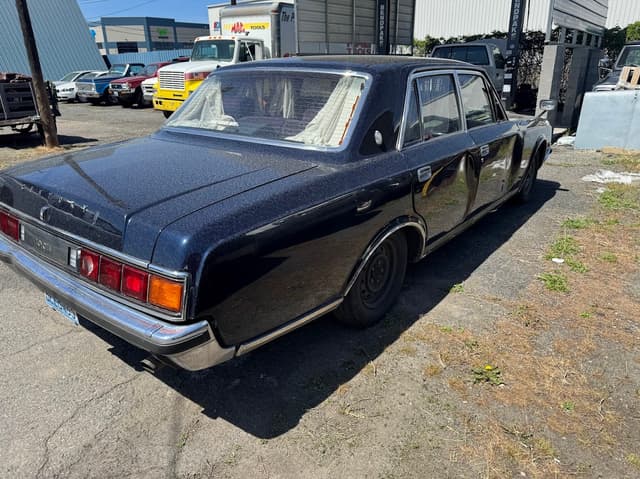 1990 Toyota Century JDM car for sale — photo 9 of 9