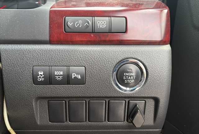 2008 Toyota Vellfire JDM car for sale — photo 14 of 25