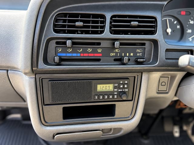 1998 Suzuki Carry JDM car for sale — photo 13 of 13