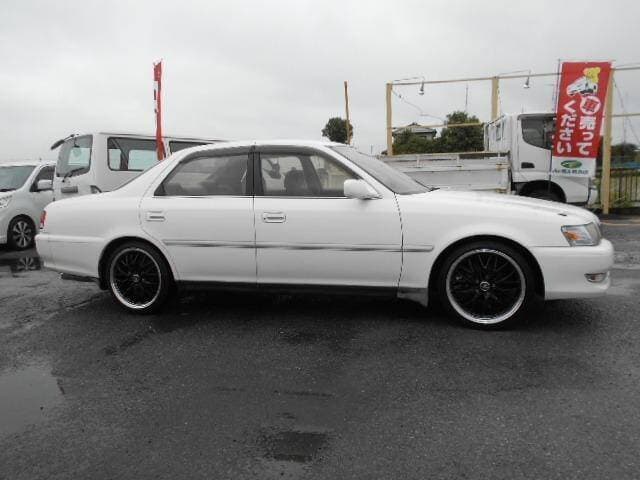 2000 Toyota Cresta JDM car for sale — photo 10 of 17