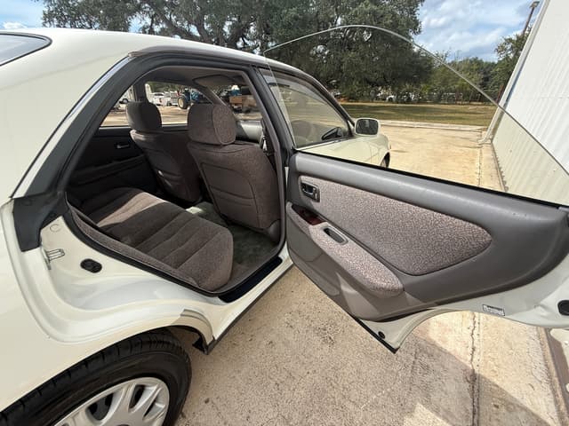 1996 Toyota Mark II JDM car for sale — photo 17 of 21
