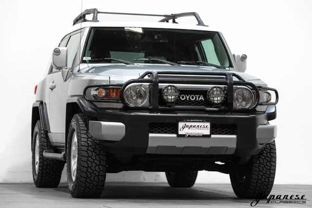 2010 Toyota Fj Cruiser JDM car for sale — photo 3 of 25