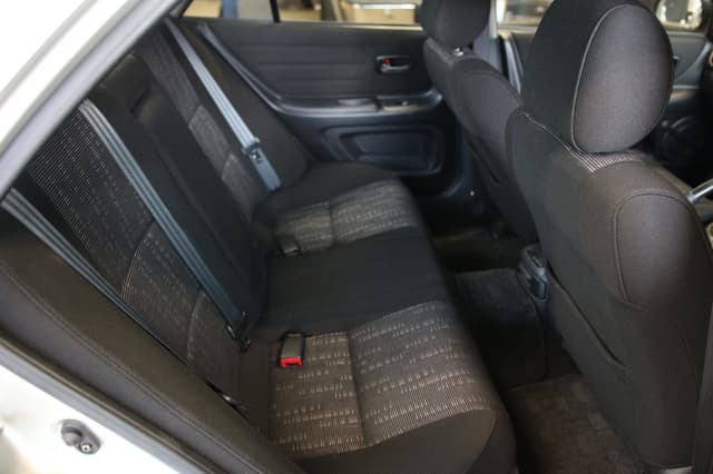 1999 Toyota Altezza JDM car for sale — photo 7 of 11