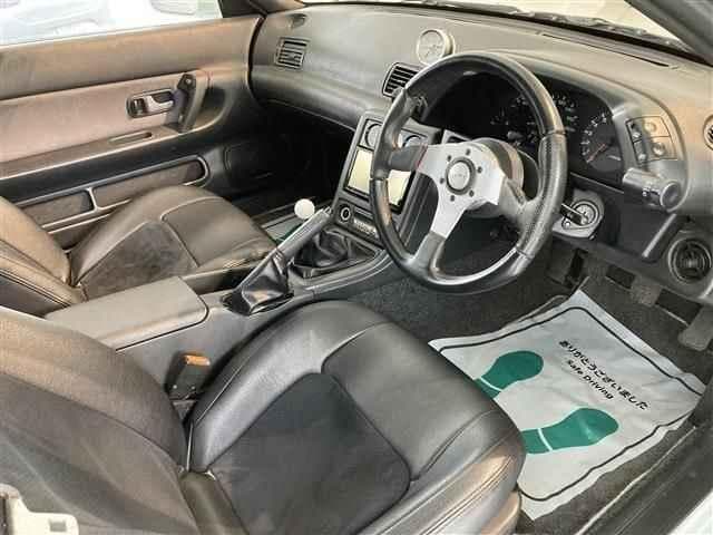 1993 Nissan Skyline JDM car for sale — photo 16 of 25