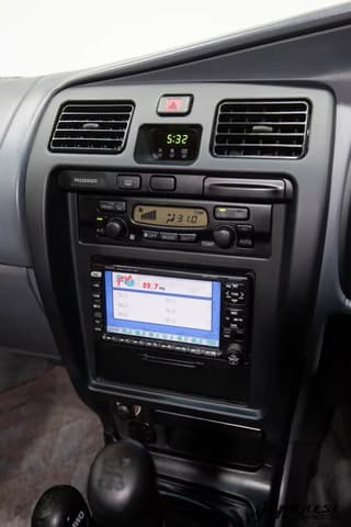 1999 Toyota Hilux Surf JDM car for sale — photo 10 of 25