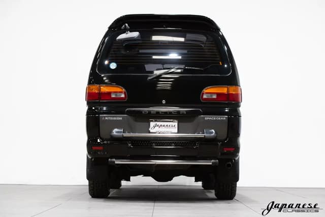 1997 Mitsubishi Delica JDM car for sale — photo 7 of 25