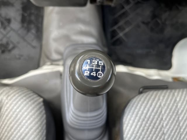 1995 Daihatsu Hijet JDM car for sale — photo 16 of 17