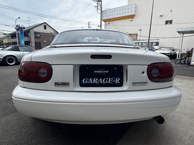 1992 Mazda Roadster (Eunos Roadster / MX-5) JDM car for sale — photo 8 of 25