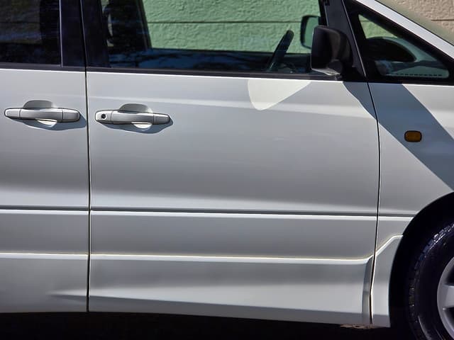 2000 Toyota Estima JDM car for sale — photo 22 of 25