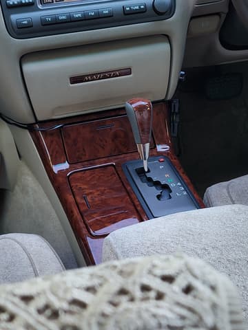 2001 Toyota Crown JDM car for sale — photo 15 of 21