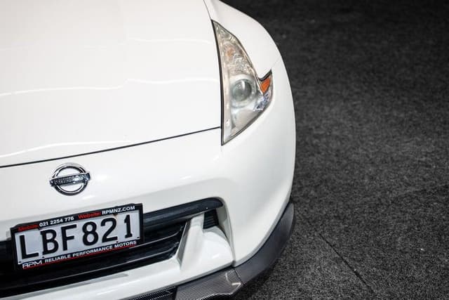 2009 Nissan Fairlady Z JDM car for sale — photo 4 of 13
