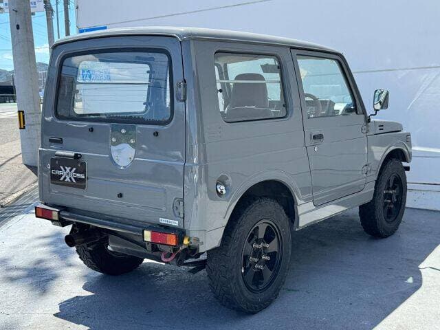 1990 Suzuki Jimny JDM car for sale — photo 2 of 12