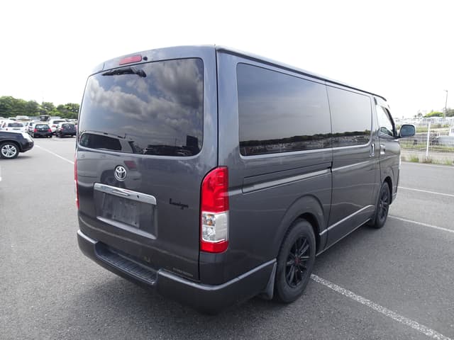 2007 Toyota HiAce JDM car for sale — photo 5 of 25