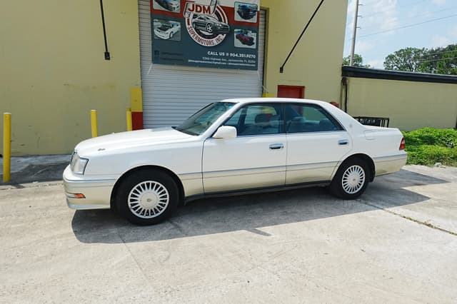 1995 Toyota Crown JDM car for sale — photo 6 of 14