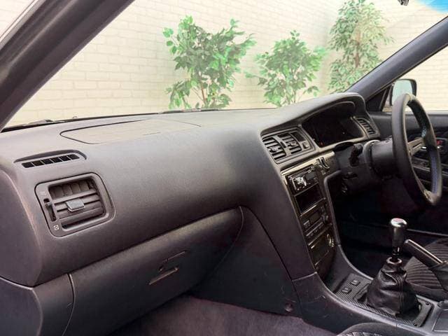 1997 Toyota Mark II JDM car for sale — photo 7 of 17