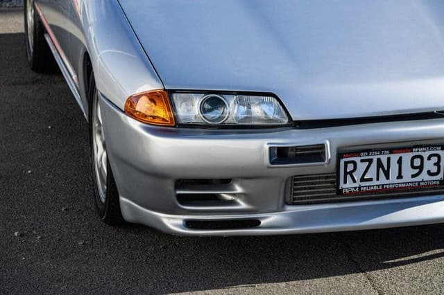 1993 Nissan Skyline JDM car for sale — photo 7 of 19