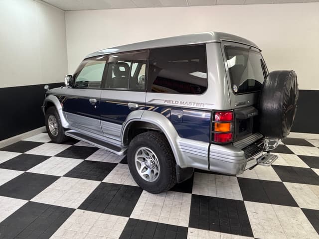 1997 Mitsubishi Pajero JDM car for sale — photo 19 of 25