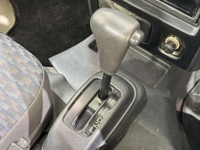 1999 Daihatsu Hijet JDM car for sale — photo 20 of 25