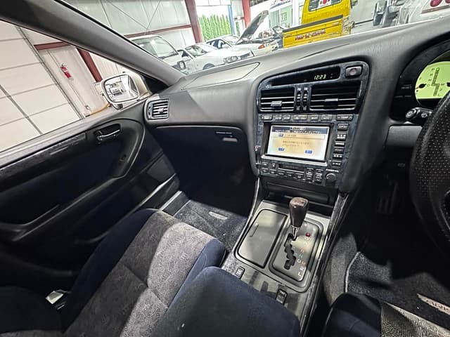 1997 Toyota Aristo JDM car for sale — photo 20 of 25