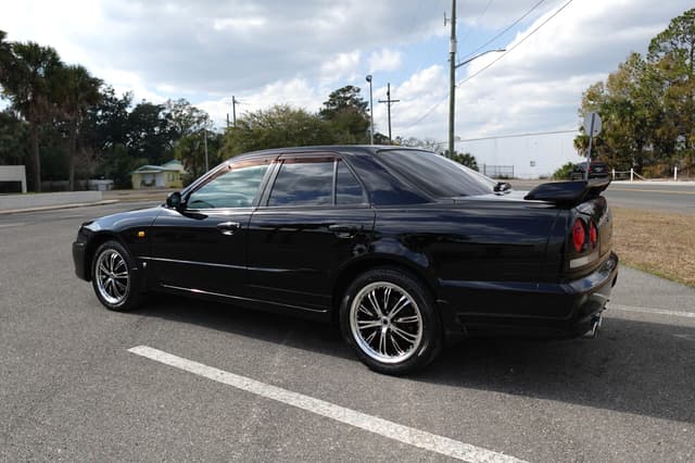 1998 Nissan Skyline JDM car for sale — photo 10 of 19