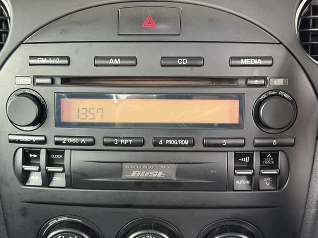 2006 Mazda Roadster (Eunos Roadster / MX-5) JDM car for sale — photo 14 of 25