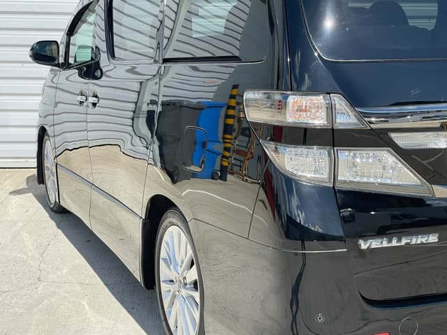 2012 Toyota Vellfire JDM car for sale — photo 19 of 25
