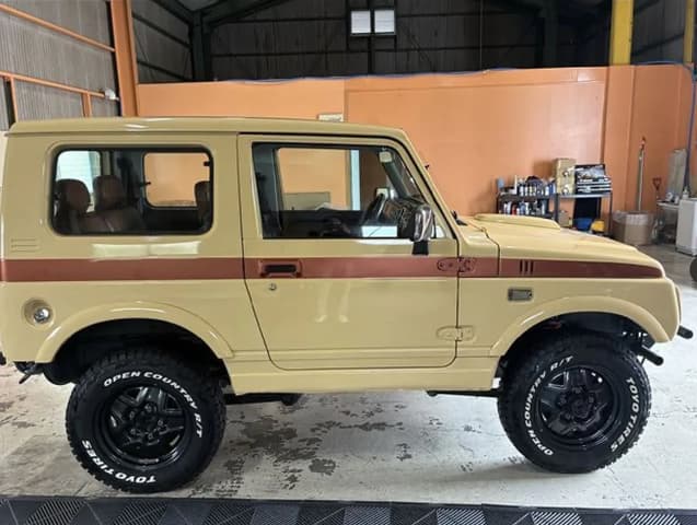 1996 Suzuki Jimny JDM car for sale — photo 10 of 11