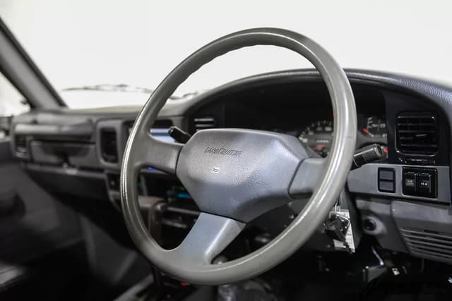 1996 Toyota Land Cruiser Prado JDM car for sale — photo 14 of 25