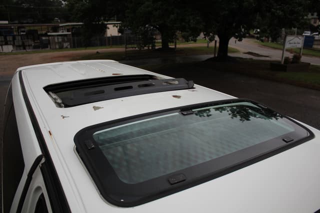 1998 Nissan Caravan JDM car for sale — photo 14 of 25
