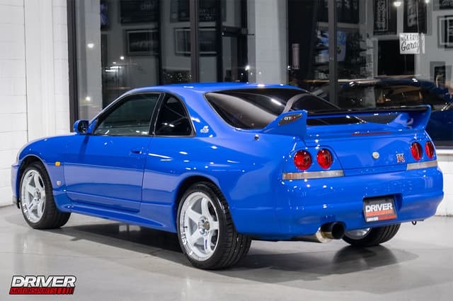 1996 Nissan Skyline JDM car for sale — photo 2 of 25