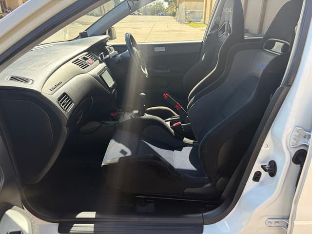 2001 Mitsubishi Lancer Evolution JDM car for sale — photo 14 of 18
