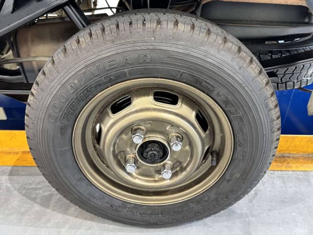 1996 Daihatsu Hijet JDM car for sale — photo 16 of 25